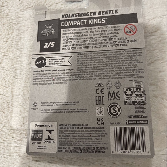 Brand New Hot Wheel Volkswagen Beetle in Green Unopened Condition - Picture 4 of 6